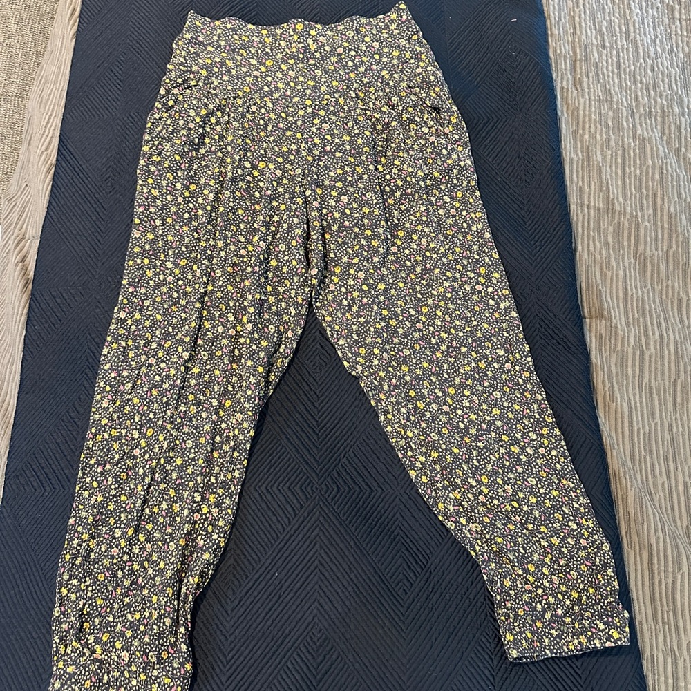 Yellow and Black Tapered Trousers with Elastic Waist
